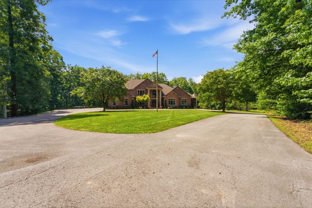 368 Chandler Dr, Winchester, TN 37398