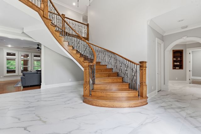 368 Chandler Dr, Winchester, TN 37398
