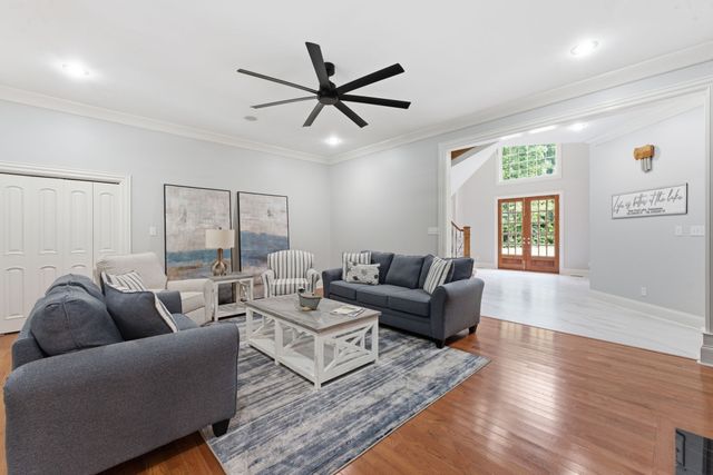 368 Chandler Dr, Winchester, TN 37398