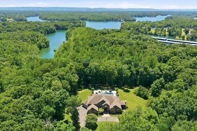 368 Chandler Dr, Winchester, TN 37398