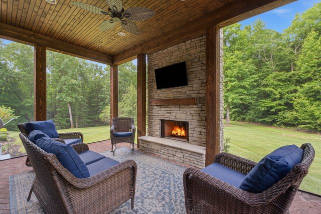 368 Chandler Dr, Winchester, TN 37398