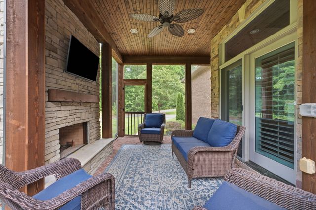368 Chandler Dr, Winchester, TN 37398
