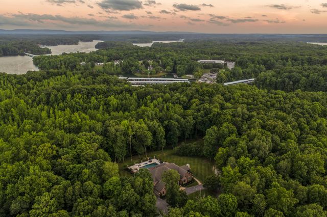 368 Chandler Dr, Winchester, TN 37398