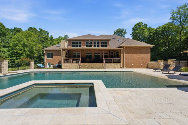368 Chandler Dr, Winchester, TN 37398