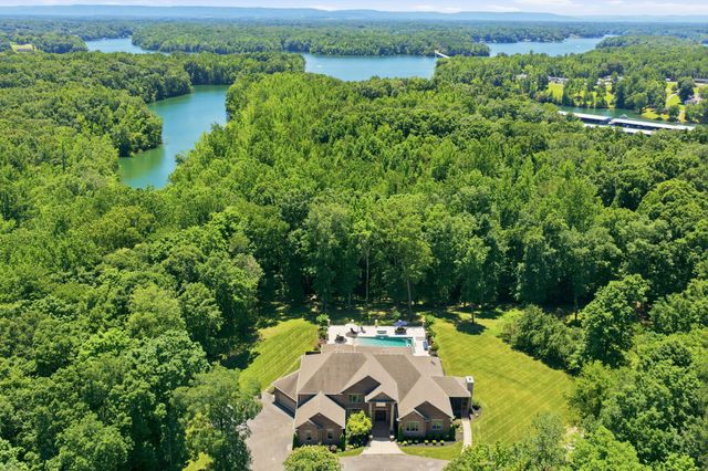 368 Chandler Dr, Winchester, TN 37398