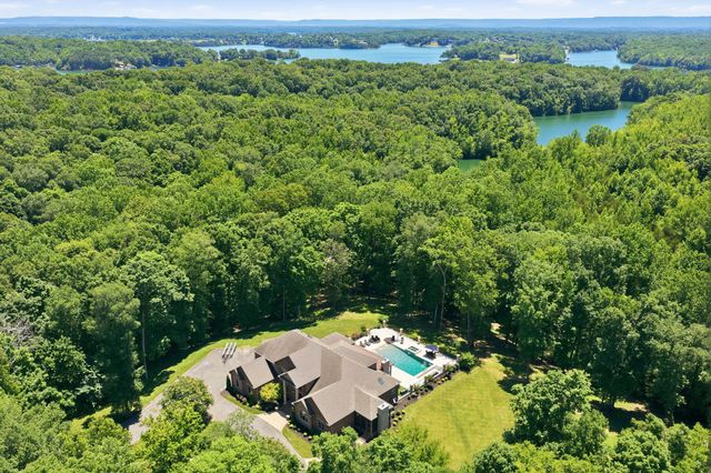 368 Chandler Dr, Winchester, TN 37398