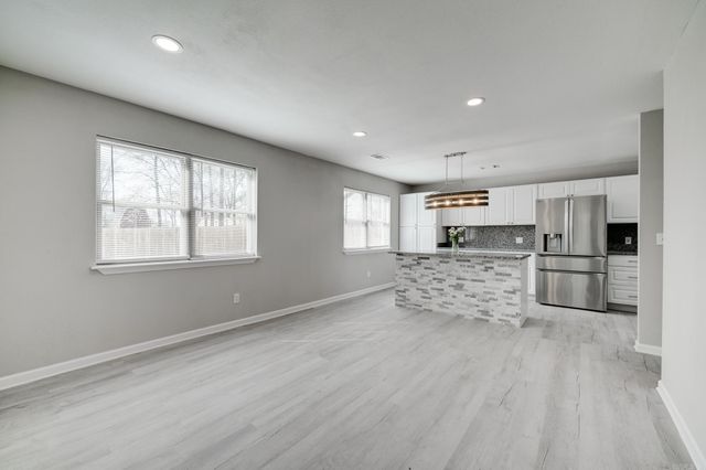 3 Grassy Lake Rd, Mayflower, AR 72106