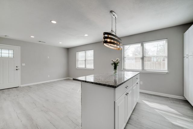 3 Grassy Lake Rd, Mayflower, AR 72106