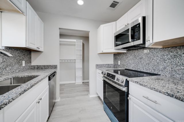 3 Grassy Lake Rd, Mayflower, AR 72106