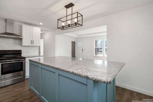 2131 Burnet, San Antonio, TX 78202