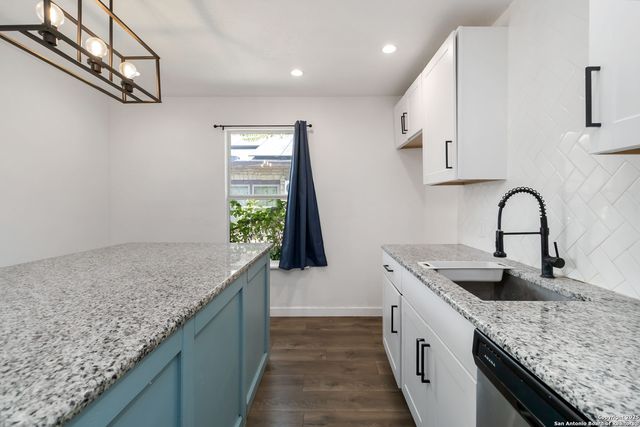 2131 Burnet, San Antonio, TX 78202