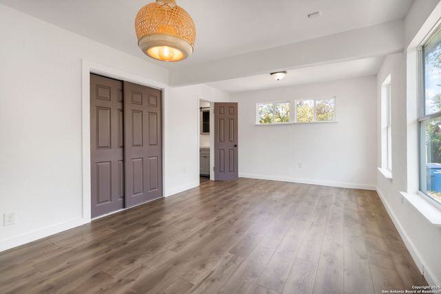 2131 Burnet, San Antonio, TX 78202