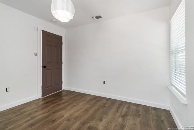 2131 Burnet, San Antonio, TX 78202