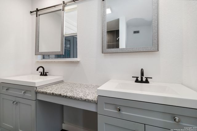 2131 Burnet, San Antonio, TX 78202