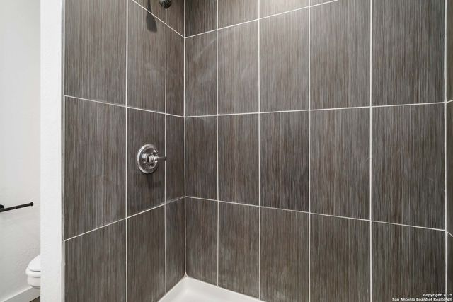 2131 Burnet, San Antonio, TX 78202