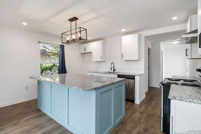 2131 Burnet, San Antonio, TX 78202