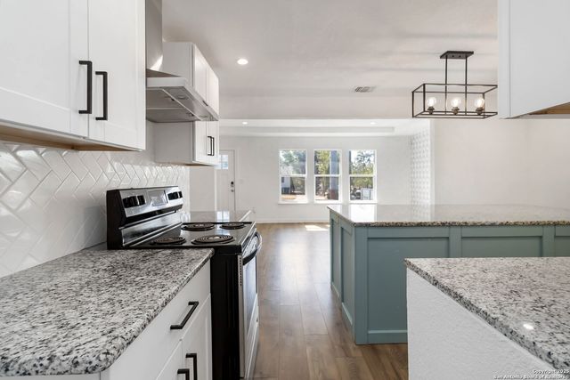 2131 Burnet, San Antonio, TX 78202