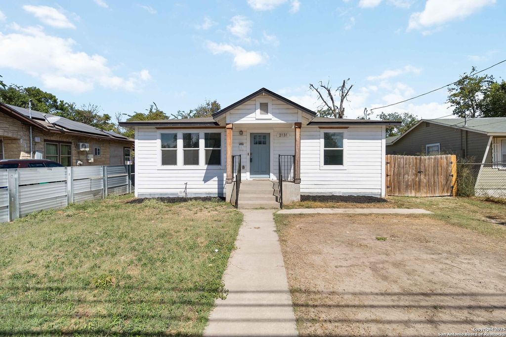 2131 Burnet, San Antonio, TX 78202