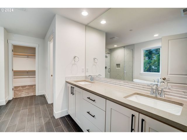 5508 N 94TH Ave LT214, Camas, WA 98607