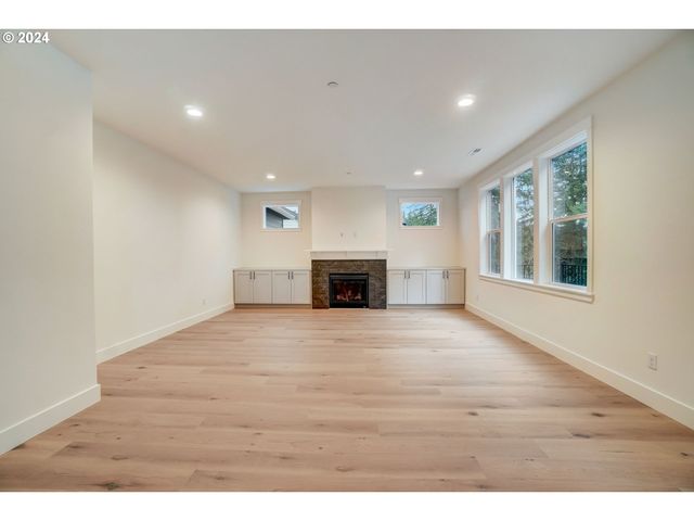 5508 N 94TH Ave LT214, Camas, WA 98607