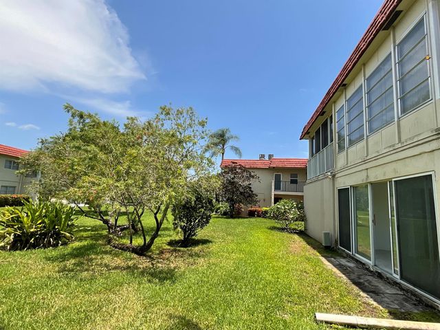 21 Abbey Lane 107, Delray Beach, FL 33446