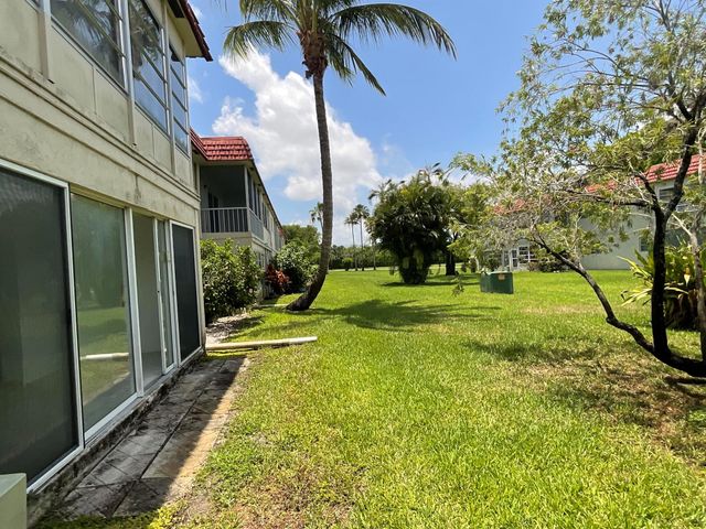 21 Abbey Lane 107, Delray Beach, FL 33446