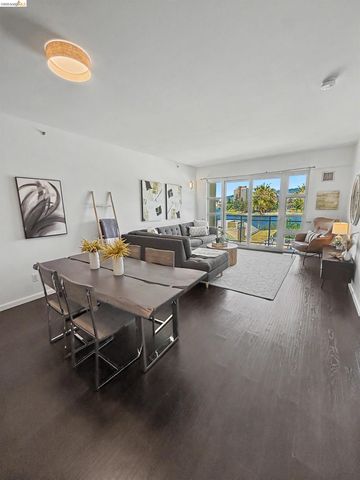 1 Lakeside Dr 411, Oakland, CA 94612
