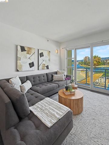 1 Lakeside Dr 411, Oakland, CA 94612