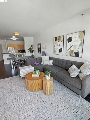 1 Lakeside Dr 411, Oakland, CA 94612