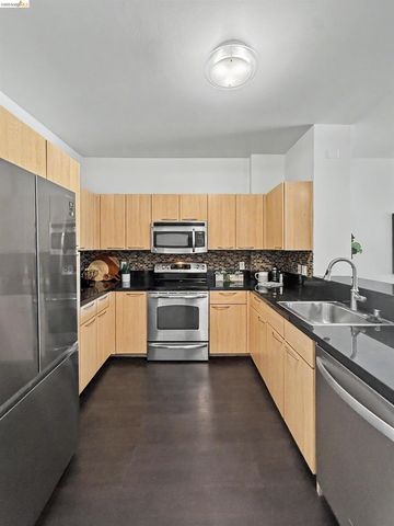 1 Lakeside Dr 411, Oakland, CA 94612