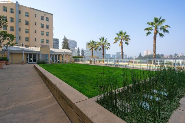 1 Lakeside Dr 411, Oakland, CA 94612