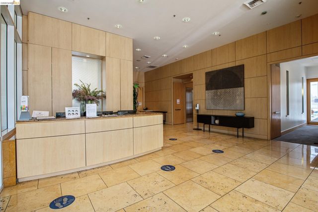 1 Lakeside Dr 411, Oakland, CA 94612