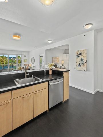 1 Lakeside Dr 411, Oakland, CA 94612