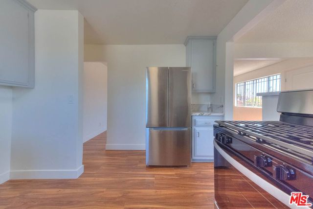 8468 Halldale Avenue, Los Angeles, CA 90047