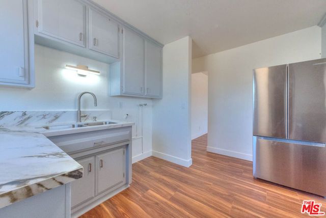 8468 Halldale Avenue, Los Angeles, CA 90047