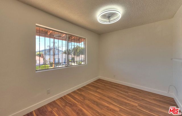 8468 Halldale Avenue, Los Angeles, CA 90047