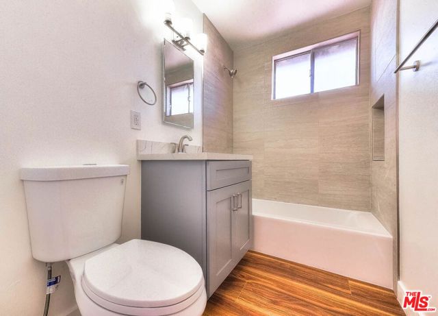 8468 Halldale Avenue, Los Angeles, CA 90047