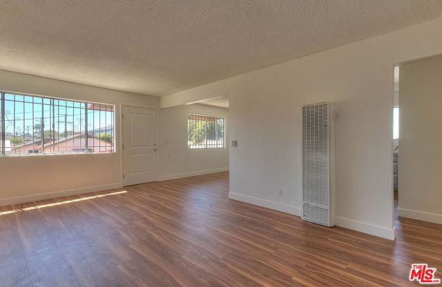 8468 Halldale Avenue, Los Angeles, CA 90047