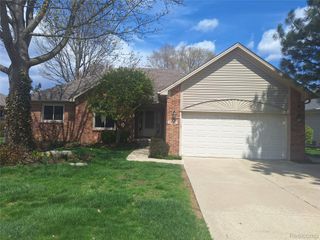 19167 Sandpiper Drive, Macomb Township, MI 48044