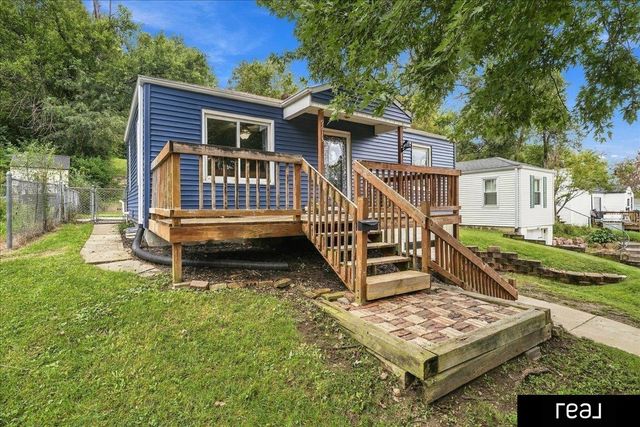 9613 N 31 Street, Omaha, NE 68112
