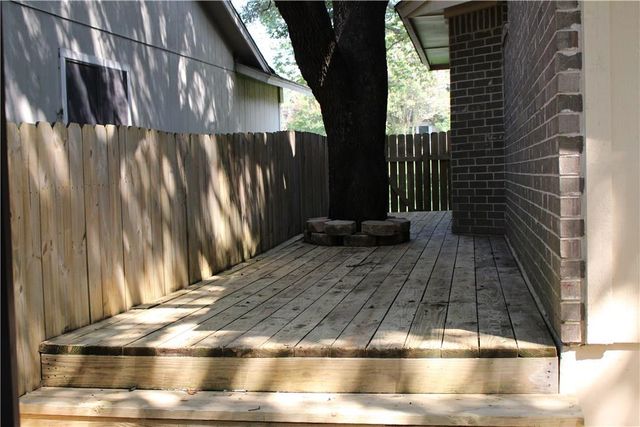 7422 Dallas DR, Austin, TX 78729