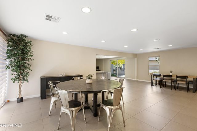 11033 N 74TH Street, Scottsdale, AZ 85260