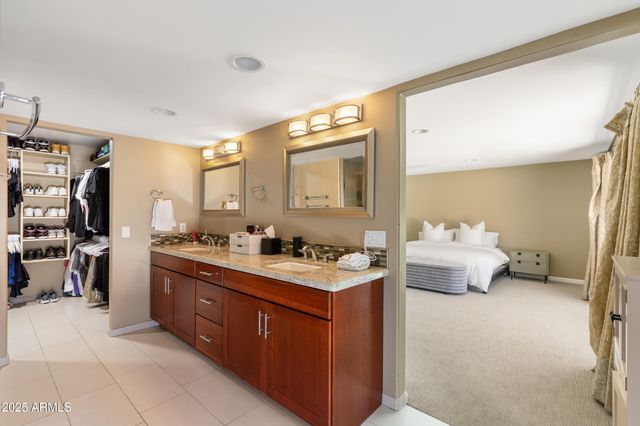 11033 N 74TH Street, Scottsdale, AZ 85260
