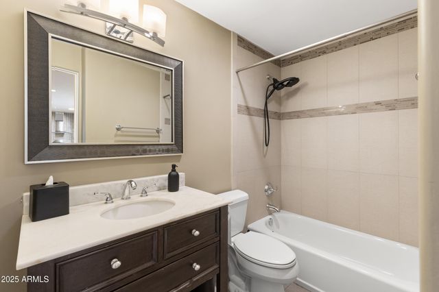 11033 N 74TH Street, Scottsdale, AZ 85260