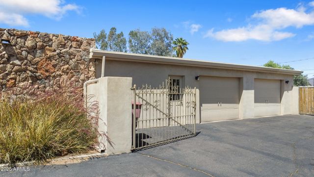 11033 N 74TH Street, Scottsdale, AZ 85260