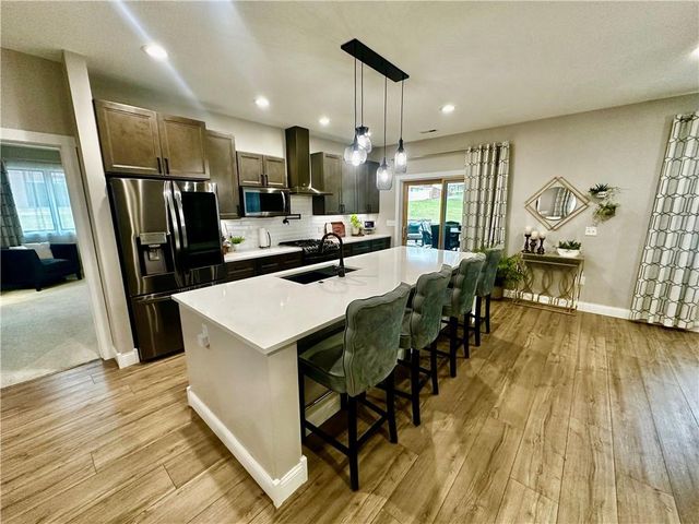 186 N Sunset Drive, Maryville, MO 64468