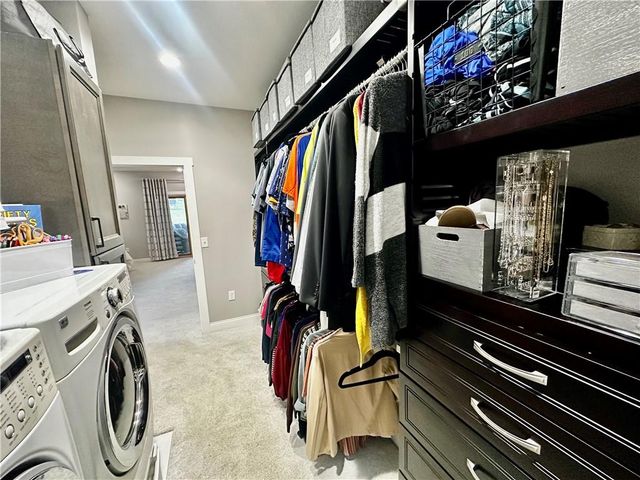 186 N Sunset Drive, Maryville, MO 64468