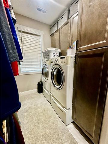 186 N Sunset Drive, Maryville, MO 64468