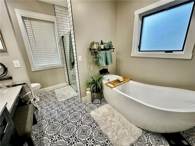 186 N Sunset Drive, Maryville, MO 64468