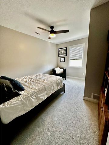 186 N Sunset Drive, Maryville, MO 64468